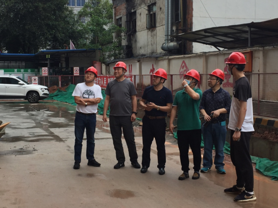 華西安裝公司與四川吉盛房地產開發(fā)有限公司召開業(yè)務交流座談會