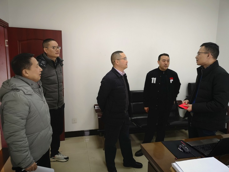 走訪慰問暖人心，噓寒問暖傳真情